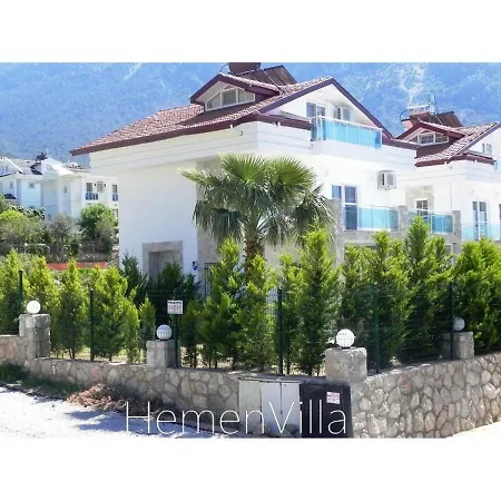 Trefoil Villa Cedit
