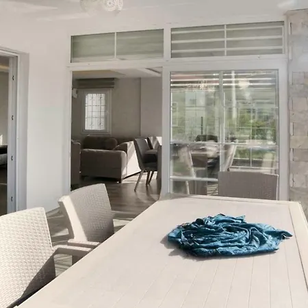 Villa Trefoil *