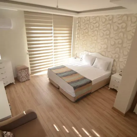 Trefoil Villa *