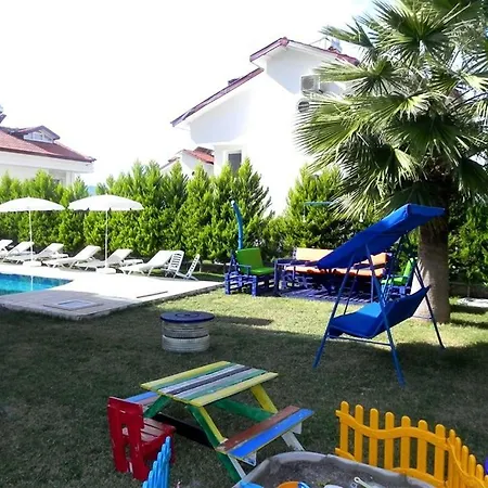 Villa Trefoil